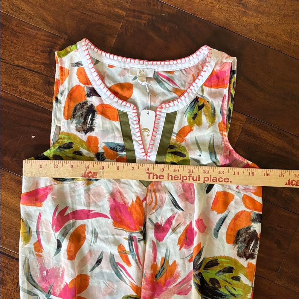 C Brand | Corral Floral Sleeveless Blouse - Picture 6 of 10